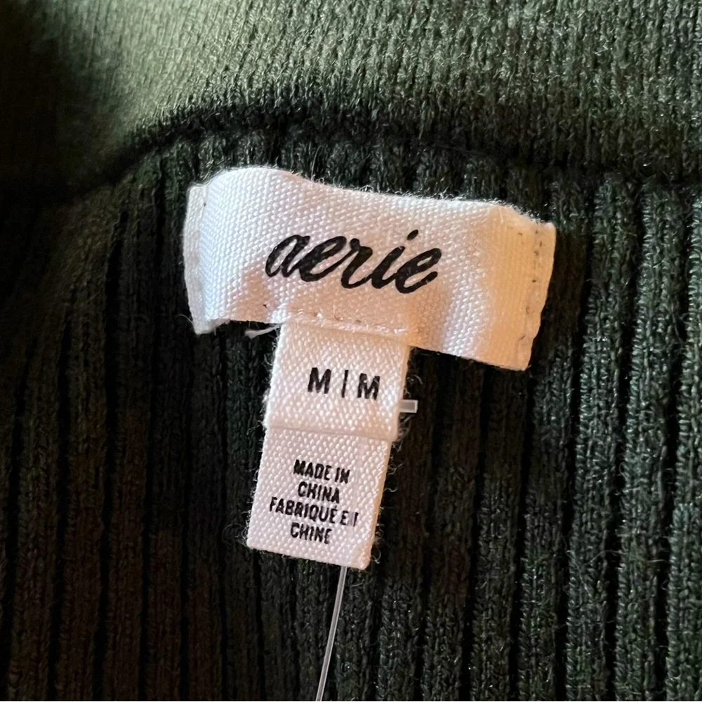 🆕 AERIE Take Charge Stretchy Ribbed Knit Olive Green Pleated Mini Skirt, Size M - Picture 10 of 14